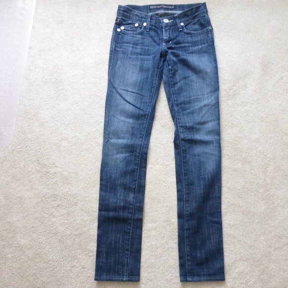 ROCK & REPUBLIC "Berlin" skinny leg dark wash jeans - Picture 2 of 15